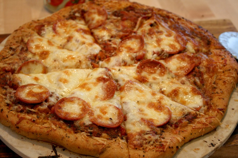 pizza-sauce-cut